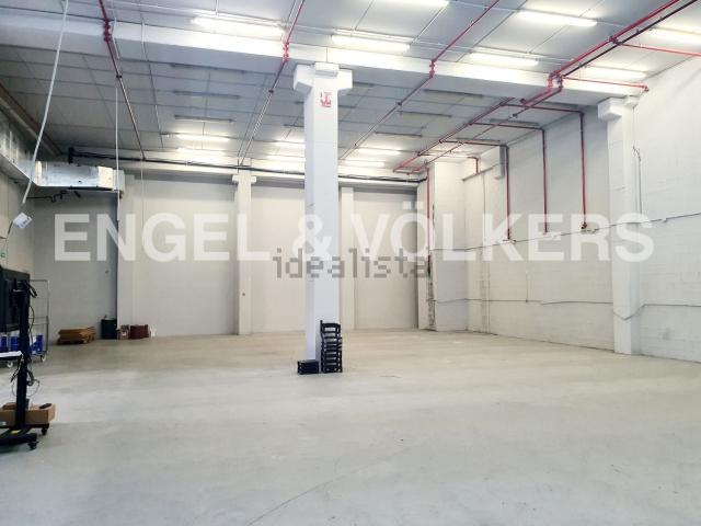 Local, Cornellà de Llobregat