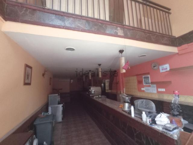 Local, Cornellà de Llobregat