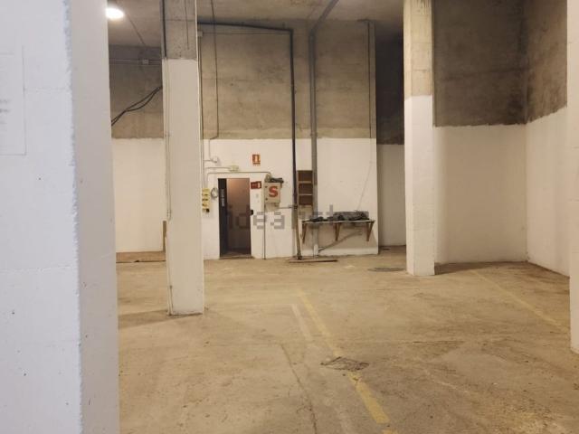 Local, Cornellà de Llobregat