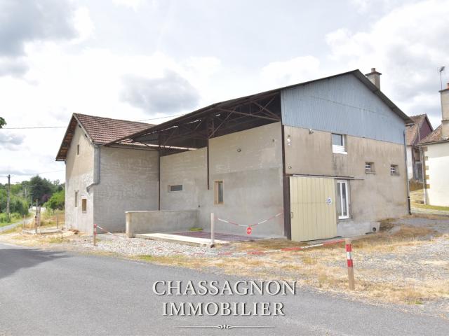 Local d’activité à usage de dépôt artisanal 280m2 Bressolles