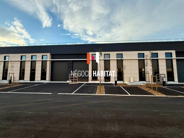 Local d activité de 210 m2