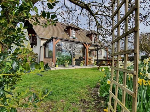 LOCAL D'ACTIVITÉ 140 M2 ET SA MAISON FERRIÈRES HAUT CLOCHE