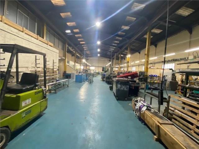 Local d'activité à vendre Argenteuil Proche A15 et Transilien J