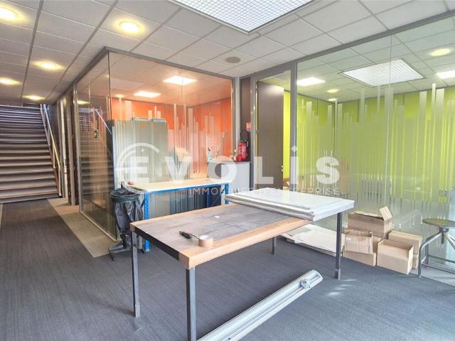 Local d'activité à vendre Émerainville Proche A4 et Francilienne