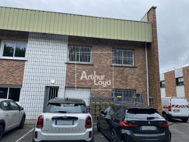 Local d'activité à vendre Évry Courcouronnes Proche N104