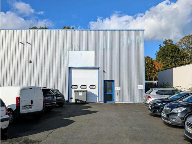 Local d'activité à vendre La Mézière Proche 4 voies Rennes St Malo