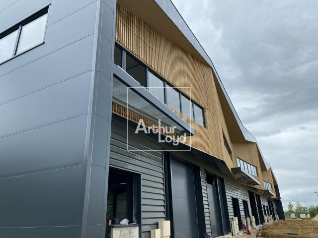 Local d'activité à vendre Moissy Cramayel Proche N104