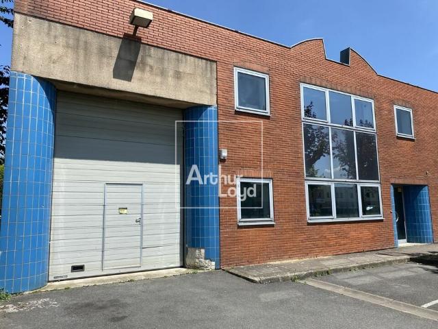 Local d'activité à vendre Moissy Cramayel Proche RER et A6