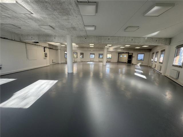 Local d'activité à vendre Nanterre Proche A86 et RER A