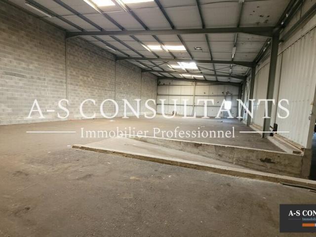 Local d'activité à vendre Sonnay Proche axes et bus T53