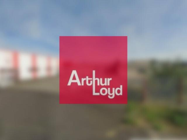 Local d'activité à vendre Pont du Château Proximité axes autoroutiers