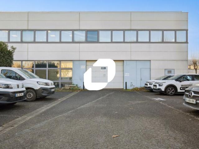 Local d'activité à vendre Roissy en France Mixte bureaux storage