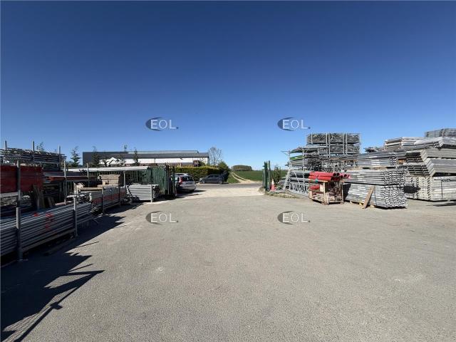 Local d'activité à vendre Varennes Jarcy Proche RER D et N104