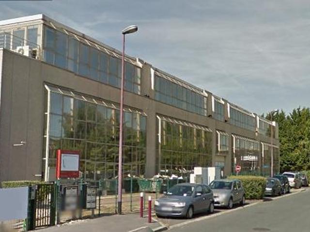Local d'activité à louer Bezons Accès 24 7 sécurisé