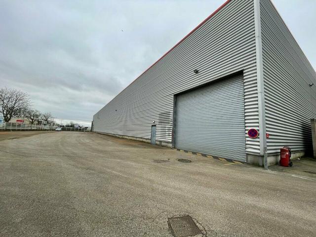 Local d'activité à louer Calais Zone Marcel Doret Proche A16 A26