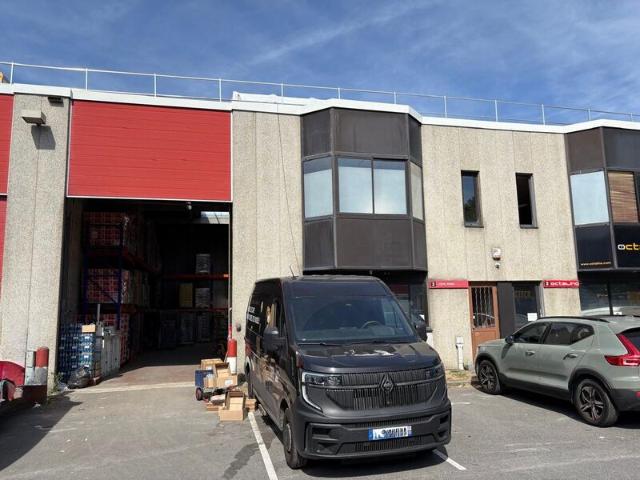 Local d'activité à louer Collégien Proche A4 et A104