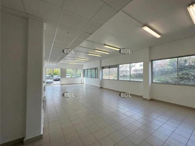 Local d'activité à louer Palaiseau Proche RER B et A10