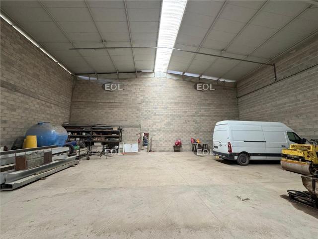 Local d'activité à louer Presles en Brie Proche N4 N19