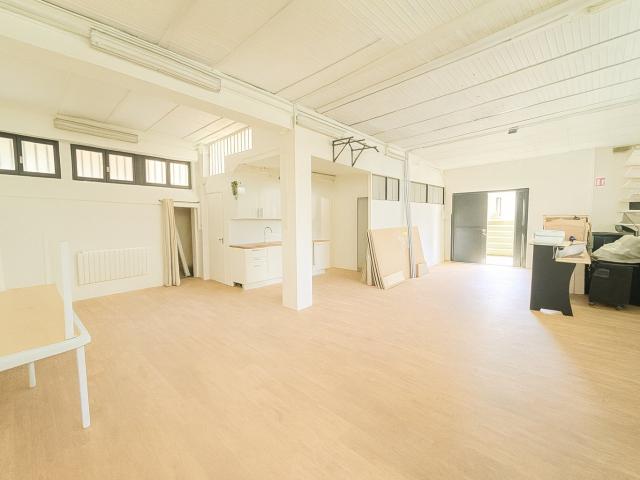 LOCAL D'ACTIVITE A PROXIMITE IMMEDIATE DE LA PLACE CARNOT