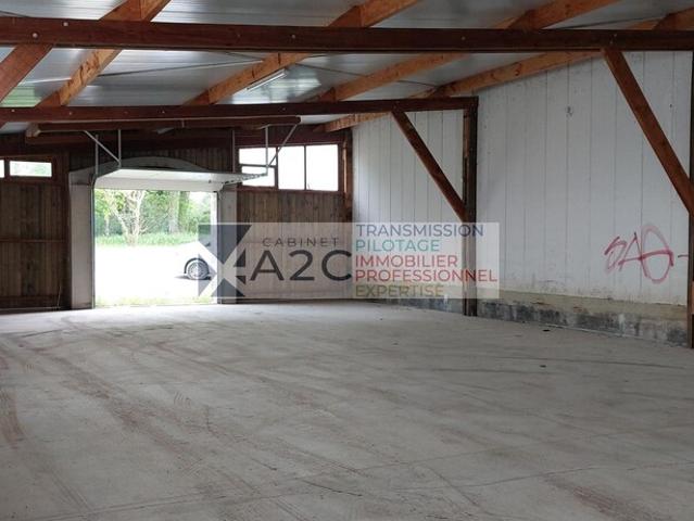 LOCAL D'ACTIVITÉ DE 129 M² À LOUER