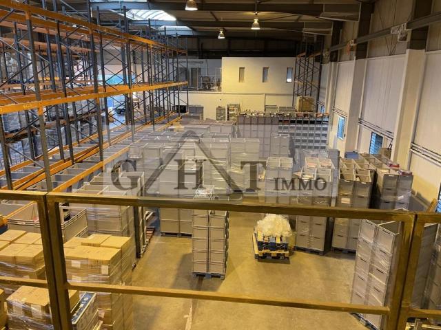 Local d'activité de 1 400 m² à vendre à CHAMBLY
