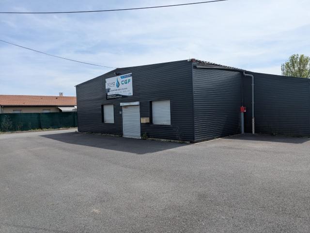 Local d'activité de 330 m2