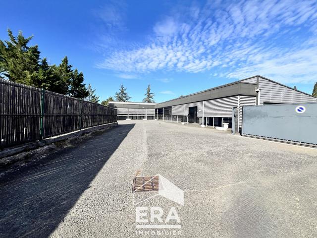 Local d'activité de 390m2 à Albi