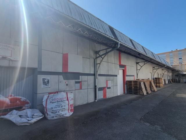 Local d'activité Oyonnax 400 m2 400m² Oyonnax