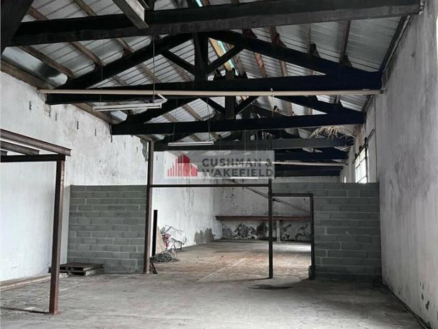 Local d'activités à vendre Nîmes Proche A9 et zone Saint Césaire