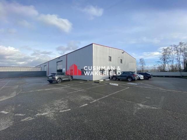 Local d'activités à vendre Lespinasse Accès direct A62
