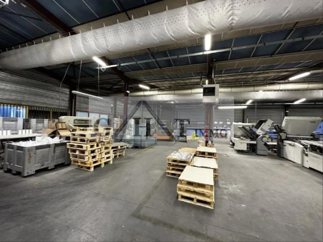 Local d'activités à vendre PANTIN 2200M2