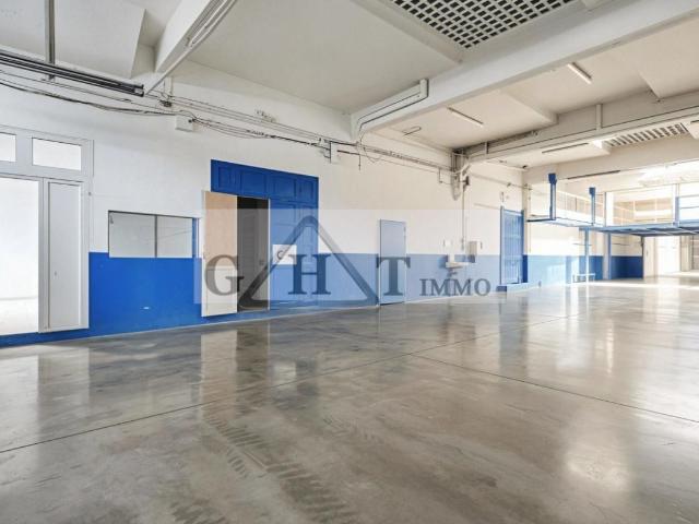 Local d'activités/ bureaux de 805m2 à vendre Montreuil