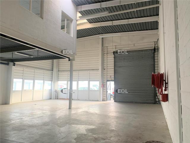 Local d'activités et bureaux à louer Bondoufle Proche A6, N104, RER D