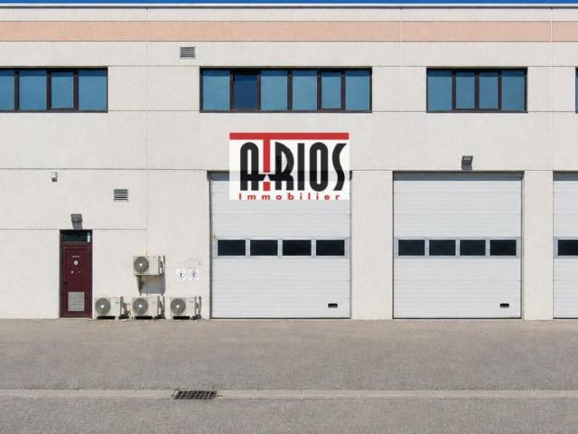 Local d'activités 1 000 m² voire 1 200 m²