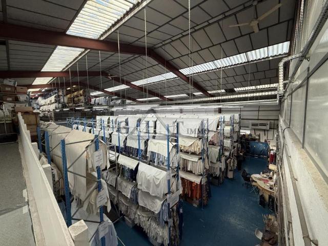 Local d'activités 4050m2 à vendre Pantin