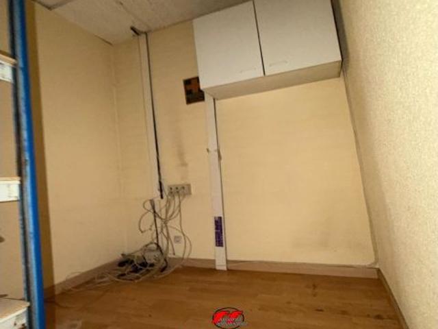 Local de 45 m2 en Moratalaz