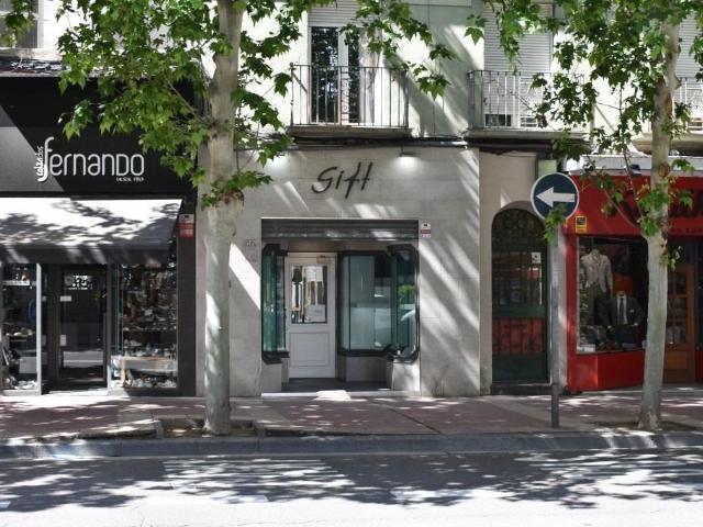 Local de 50 m2 en Av Madrid, frente al Mercado Delicias y junto Pso. Calanda