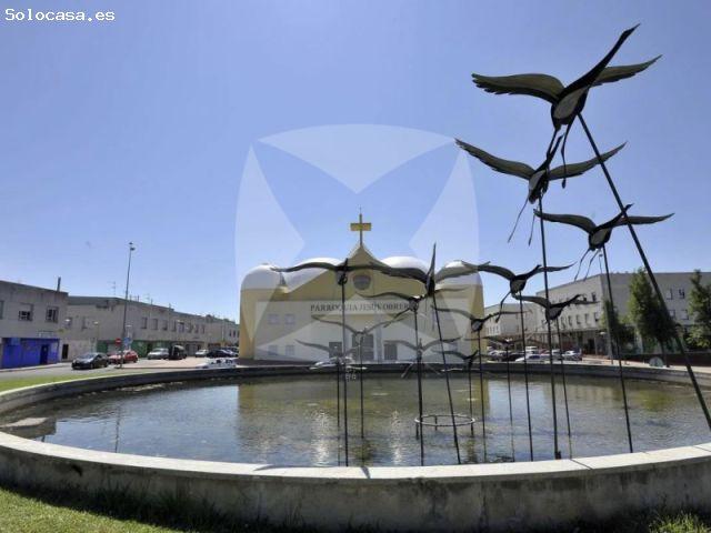 LOCAL DE 90 M² CON ENTRADA INDEPENDIENTE. IDEAL PARA CLINICA