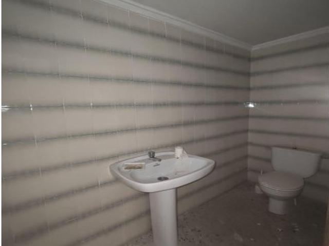 LOCAL DE 300 M2 EN ELDA CERCA GRAN AVENIDA