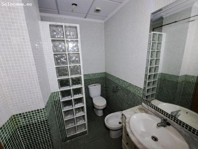 LOCAL DE MÁS DE 700 M2 EN VENTA O ALQUILER