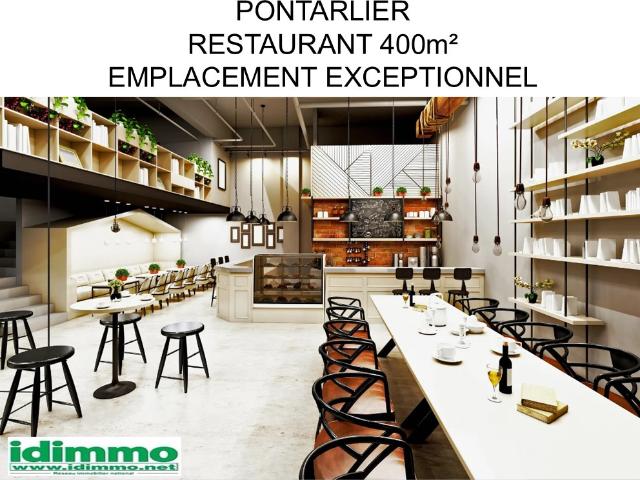 Local de restauration récent et équipé de 400 m2 sur un terrain de 20 ares à Pontarlier