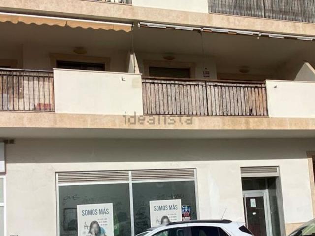Local, Denia
