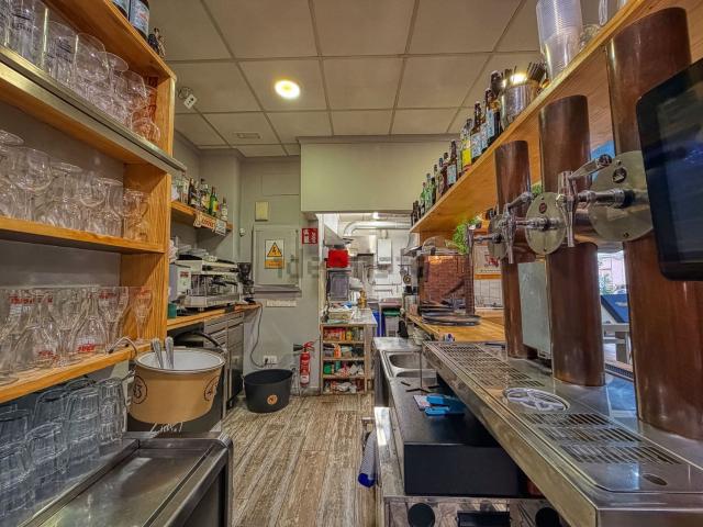 Local, Denia