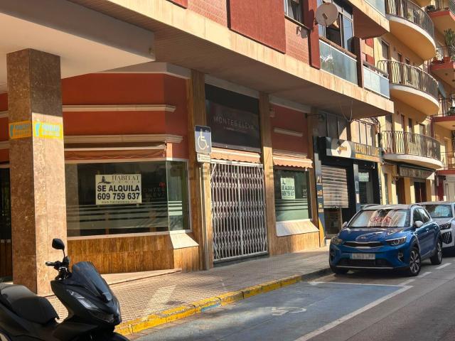 Local, Denia