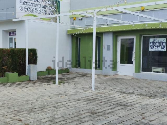 Local, Denia