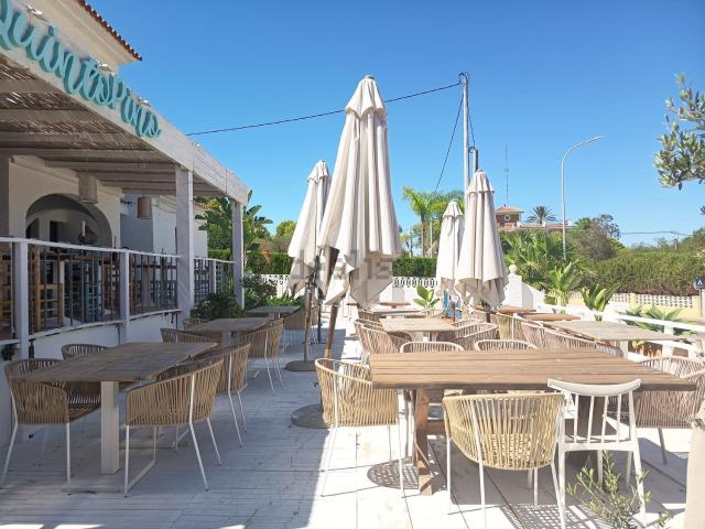 Local, Denia