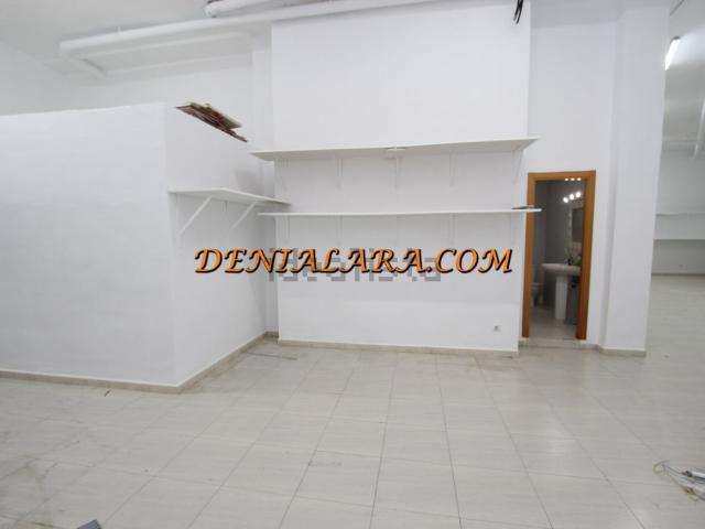 Local, Denia