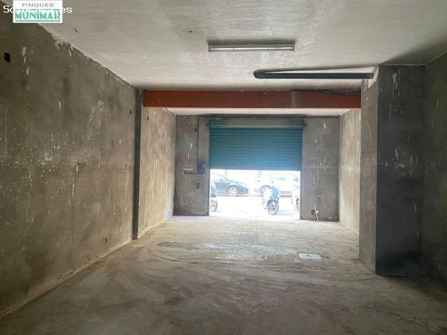 LOCAL DIAFANO EN EL CENTRO DE 80 METROS CONSTRUIDOS