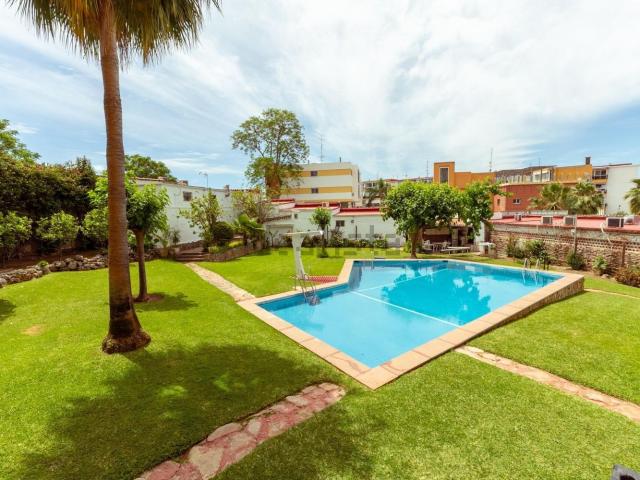 Local, Divina Pastora, Marbella