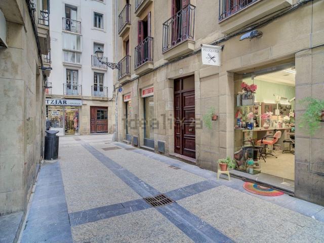 Local, Donostia San Sebastián